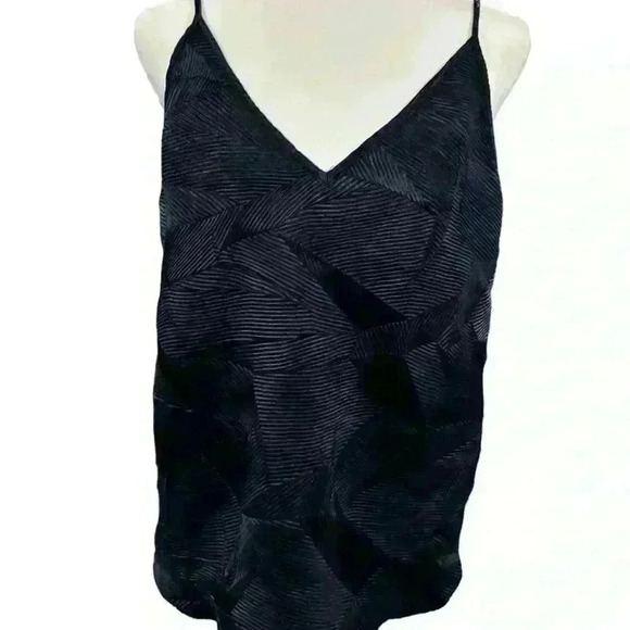 Floret by Anthropology Women’s Textured Spaghetti Strap Tank Top Size Large - Picture 6 of 6